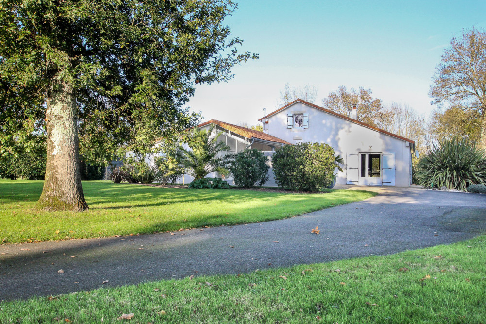 Maison à vendre Charente-Maritime / Royan et sa région / Saujon