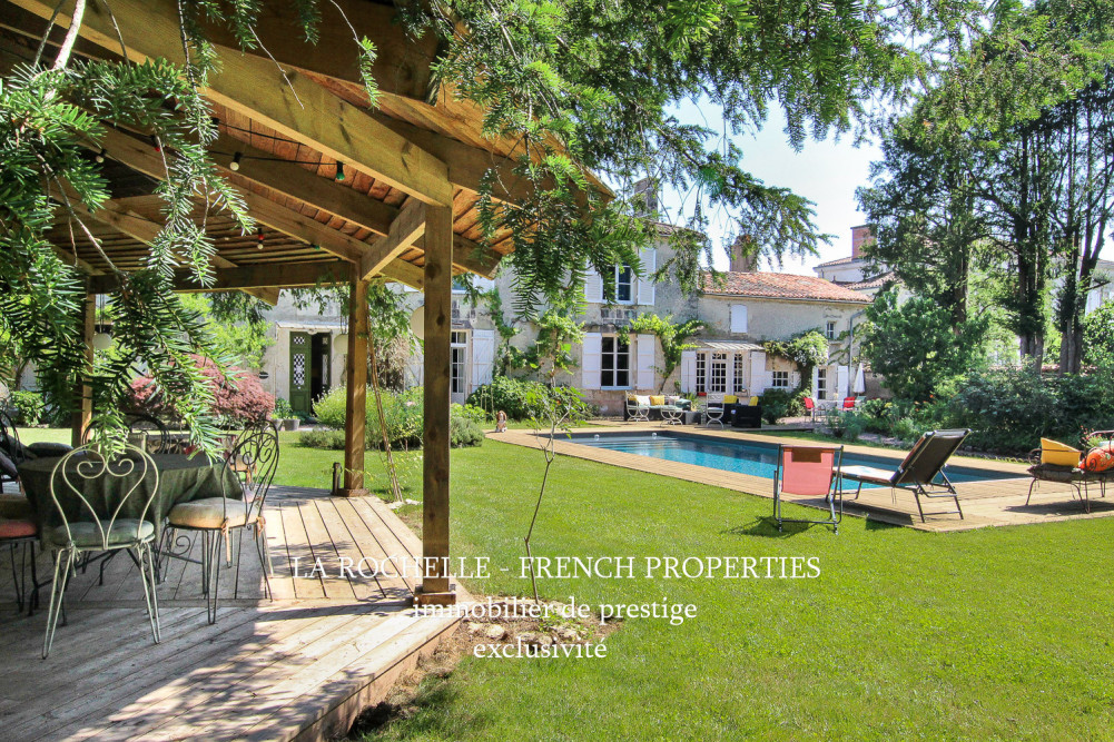 Property for sale - Maison Fontenay-le-Comte CG-250