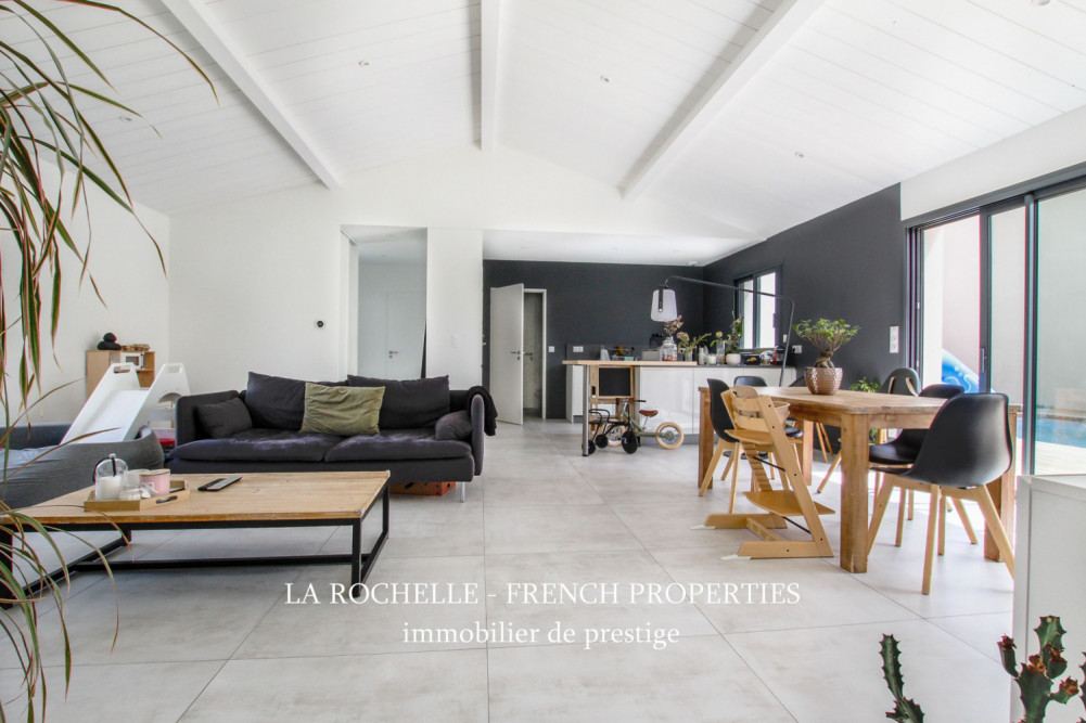 Property for sale - Maison Niort CG-193