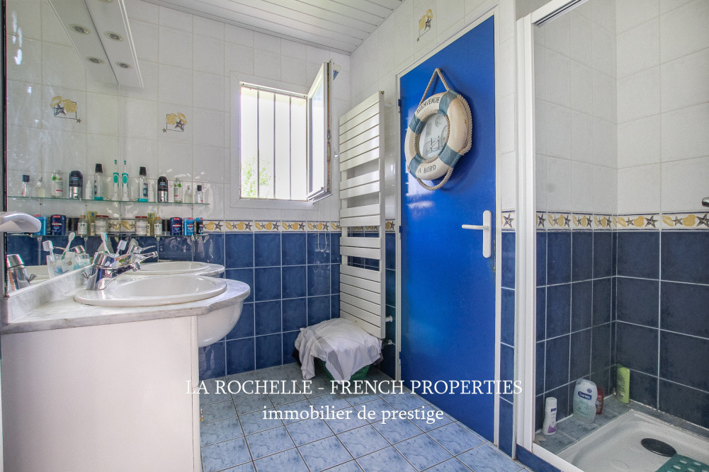 Bien à vendre - Maison Vouillé-les-Marais CG-251